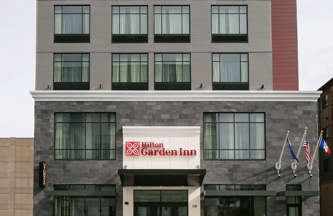 Hilton Garden Inn Iowa City Downtown University-1